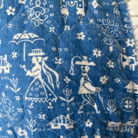 Vintage Lanz of Salzburg Quilted Blue Floral Robe with White eyelet detailing - Picture 6 of 8